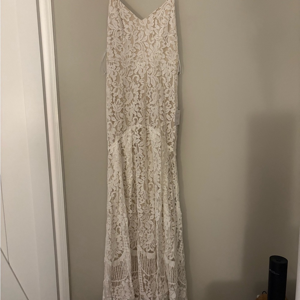 Lulu's Cream and White Lace Detail Dress NWT